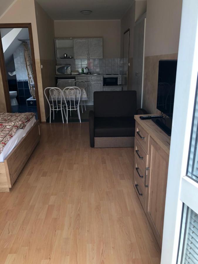 Imre Apartman Hajdúszoboszló Exterior foto