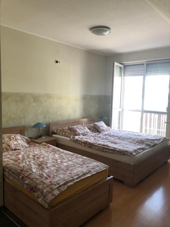 Imre Apartman Hajdúszoboszló Exterior foto