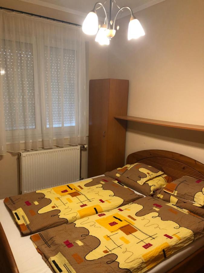 Imre Apartman Hajdúszoboszló Exterior foto